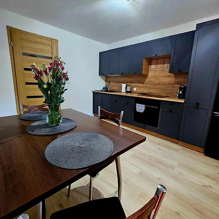 Pogodne Wzgorze Apartment *