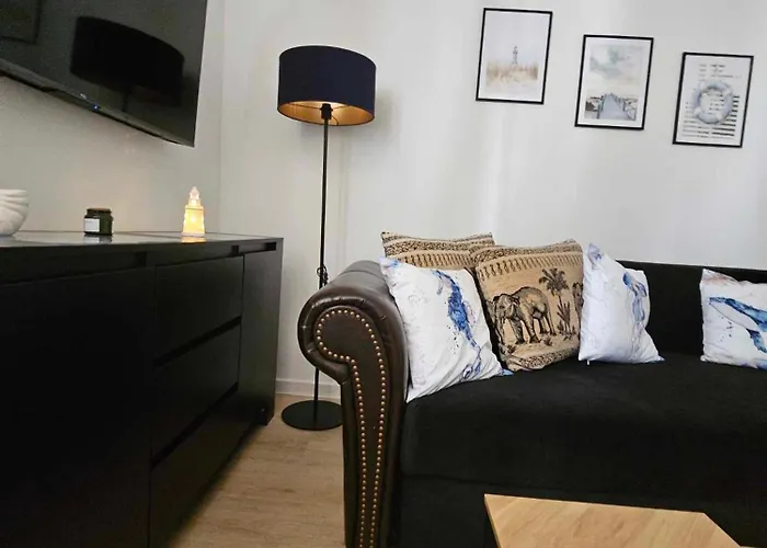 Pogodne Wzgórze Wapnica (West Pomeranian)